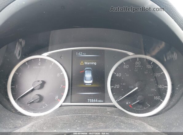 3N1AB7AP1JY228005 2018 NISSAN SENTRA Silver Rear seats view