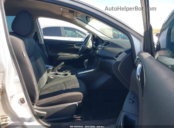 3N1AB7AP2JL640124 2018 NISSAN SENTRA Silver წინა სალონის ხედი