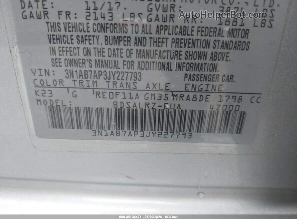 3N1AB7AP3JY227793 2018 NISSAN SENTRA Silver Widok komory silnika