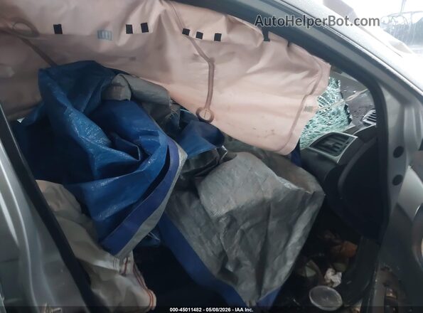 3N1AB7AP3JY291879 2018 NISSAN SENTRA Silver Front interior view