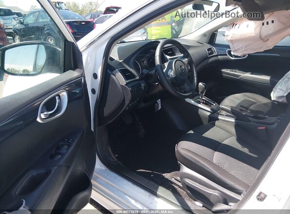 3N1AB7AP3JY347044 2018 NISSAN SENTRA White Front interior view