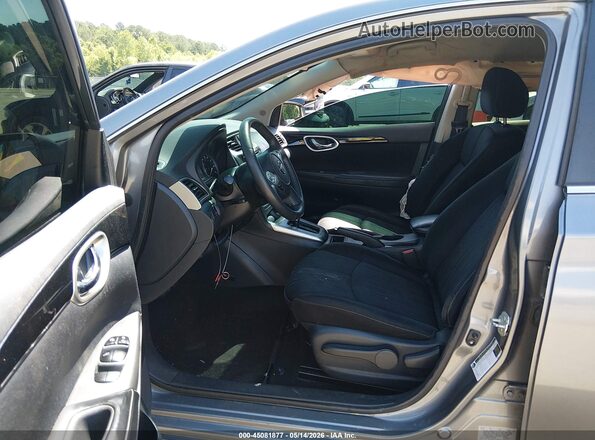 3N1AB7AP4HY357284 2017 NISSAN SENTRA Gray Вид салону спереду