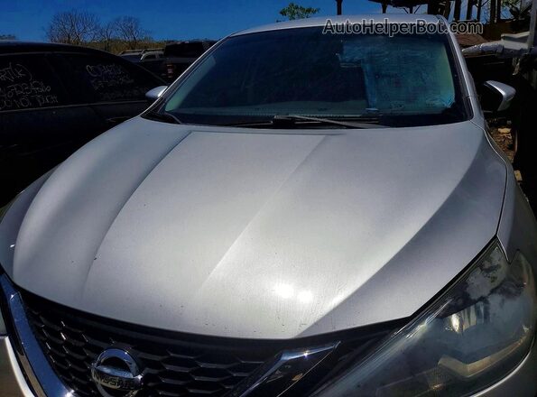 3N1AB7AP4JY225308 2018 NISSAN SENTRA Silver Դիմացի տեսք