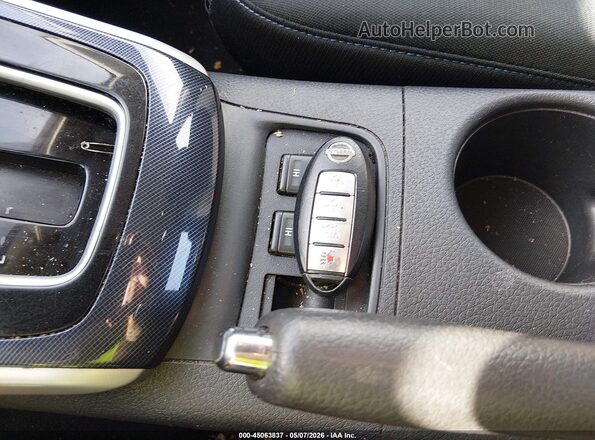 3N1AB7AP5KY339447 2019 NISSAN SENTRA Red Widok deski rozdzielczej