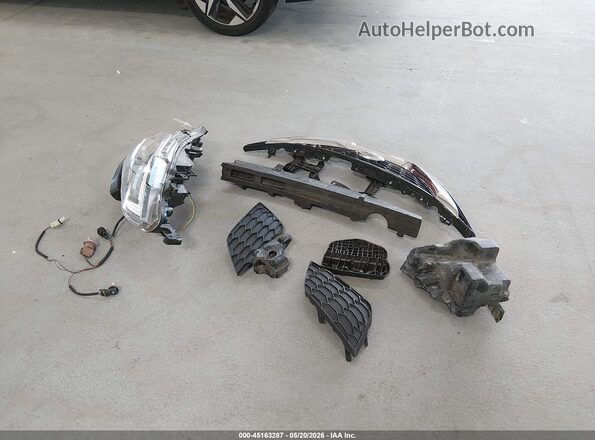 3N1AB7AP6JY212575 2018 NISSAN SENTRA Silver Вид щитка приладів
