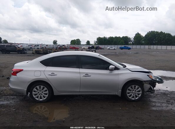 3N1AB7AP6JY337737 2018 NISSAN SENTRA Silver Widok wnętrza z tyłu