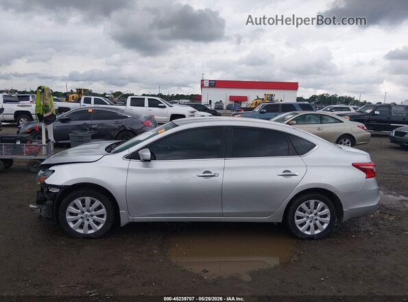 3N1AB7AP6JY337737 2018 NISSAN SENTRA Silver Widok wnętrza 360 stopni