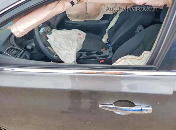 3N1AB7AP7HY368859 2017 NISSAN SENTRA Gray Вид салону спереду