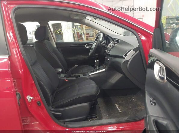3N1AB7AP8HL699561 2017 NISSAN SENTRA Красный Вид салона спереди