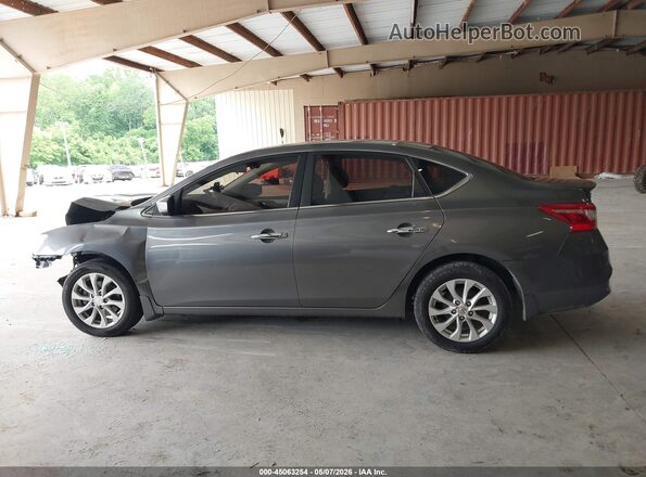 3N1AB7AP8HY211762 2017 NISSAN SENTRA Gray Rear interior view