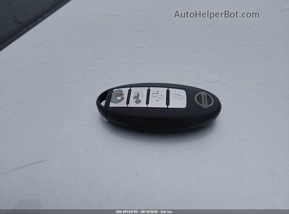 3N1AB7AP8HY336860 2017 NISSAN SENTRA Red Widok deski rozdzielczej