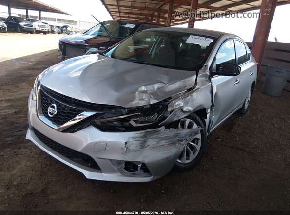3N1AB7AP8KY349132 2019 NISSAN SENTRA Silver Widok z przodu