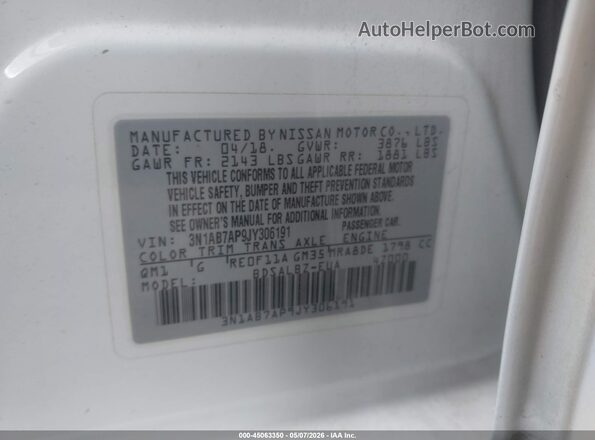 3N1AB7AP9JY306191 2018 NISSAN SENTRA White Widok komory silnika