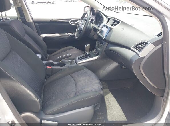 3N1AB7AP9KY409547 2019 NISSAN SENTRA Silver Вид салону спереду