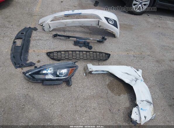 3N1AB7APXGY337782 2016 NISSAN SENTRA White ხელსაწყოთა პანელის ხედი