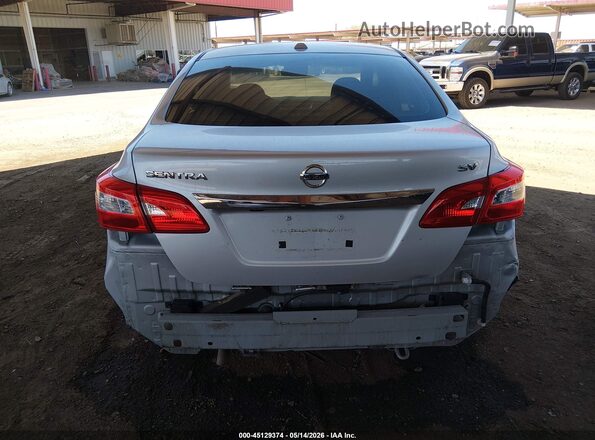 3N1AB7APXJY230920 2018 NISSAN SENTRA Silver Widok z przodu
