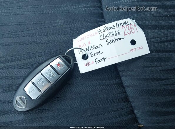 3N1AB7APXKL604764 2019 NISSAN SENTRA Red Vista del salpicadero