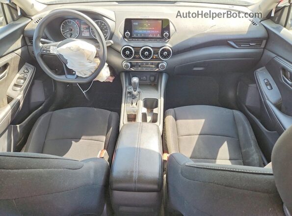 3N1AB8BV2RY271332 2024 NISSAN SENTRA Gray Առջևի վահանակի տեսք