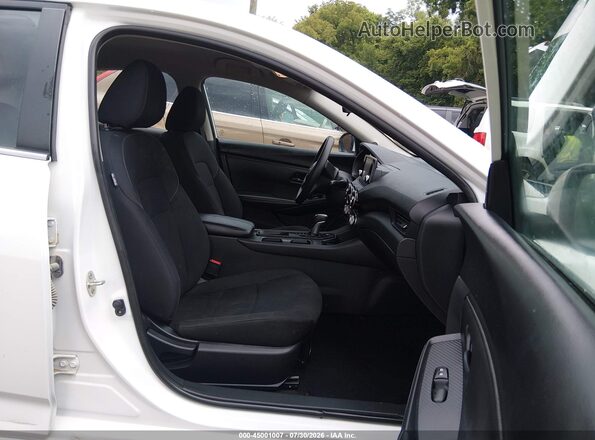 3N1AB8BV8RY202855 2024 NISSAN SENTRA White Vista interior delantera