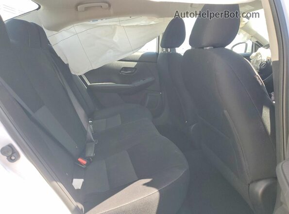 3N1AB8CV0SY300685 2025 NISSAN SENTRA White Vista de los asientos traseros