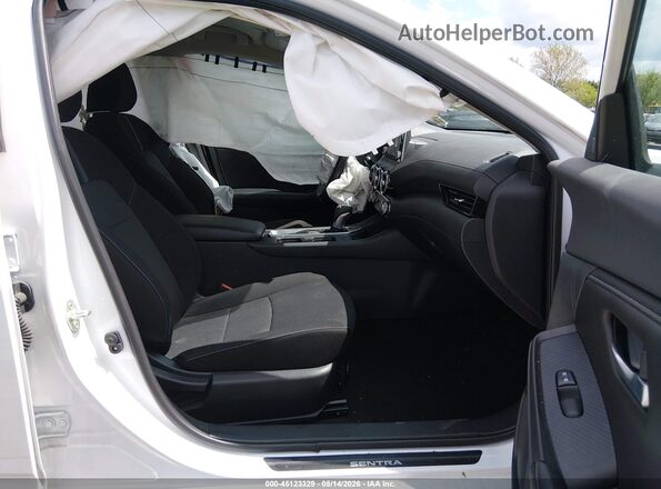 3N1AB8CV2NY247606 2022 NISSAN SENTRA White Vista interior delantera