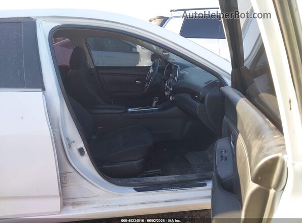 3N1AB8CV2RY231671 2024 NISSAN SENTRA White Front interior view