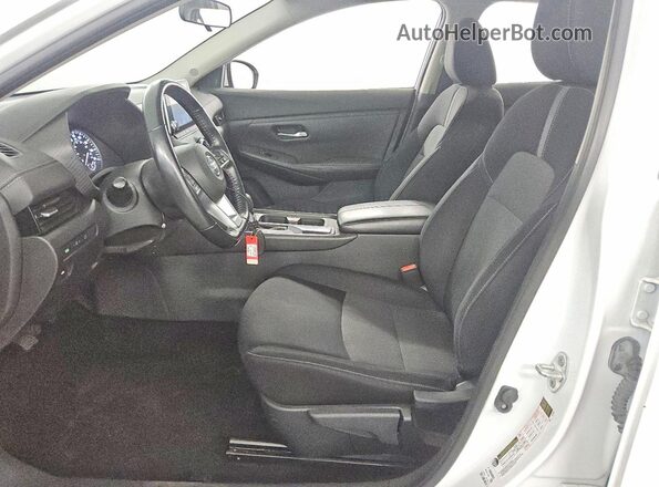 3N1AB8CV3MY302191 2021 NISSAN SENTRA White Widok wnętrza z przodu