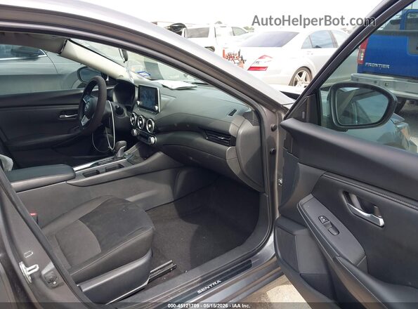 3N1AB8CV3RY390778 2024 NISSAN SENTRA Gray Вид салону спереду