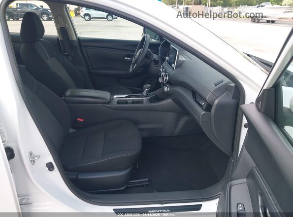 3N1AB8CV4SY216479 2025 NISSAN SENTRA White Widok wnętrza z przodu