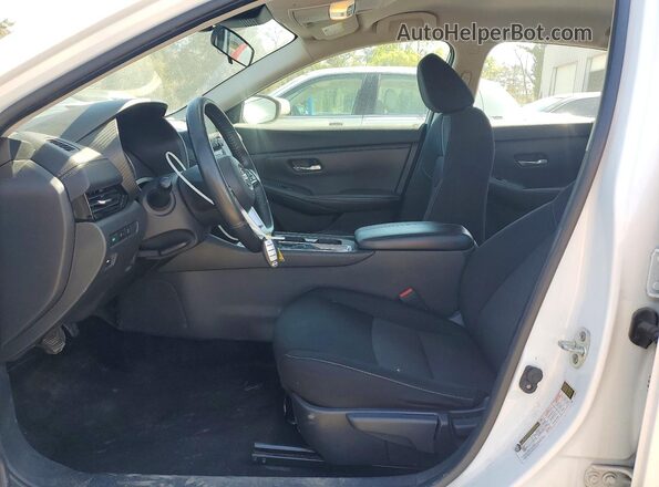 3N1AB8CV7NY245592 2022 NISSAN SENTRA White Vista interior delantera