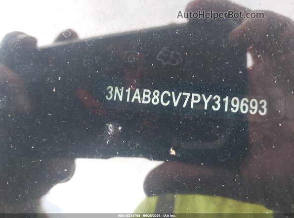 3N1AB8CV7PY319693 2023 NISSAN SENTRA Silver Widok komory silnika