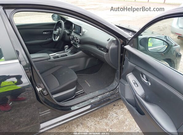 3N1AB8CV7RY310270 2024 NISSAN SENTRA Черный Вид салона спереди