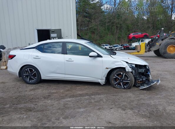 3N1AB8CV7RY376186 2024 NISSAN SENTRA White Widok wnętrza z tyłu