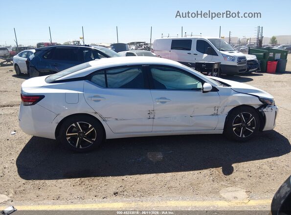 3N1AB8CV7RY377077 2024 NISSAN SENTRA White Vista interior trasera