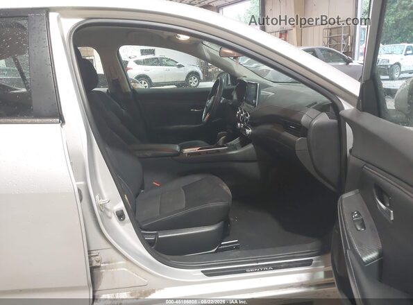 3N1AB8CV9MY261825 2021 NISSAN SENTRA Silver წინა სალონის ხედი