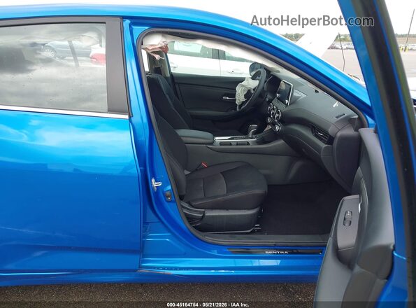 3N1AB8CVXRY226833 2024 NISSAN SENTRA Blue Front interior view