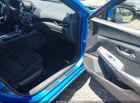 3N1AB8CVXRY261047 2024 NISSAN SENTRA Blue Вид салону спереду