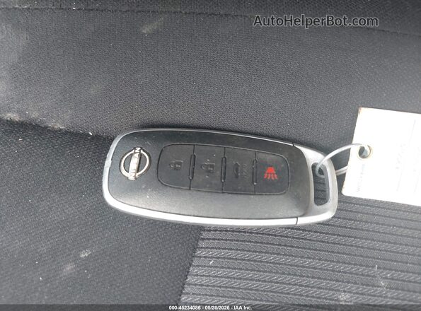 3N1AB8CVXRY290161 2024 NISSAN SENTRA Красный Вид панели приборов