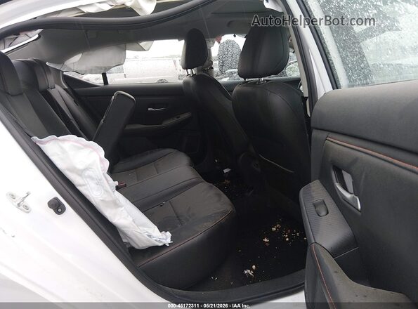 3N1AB8DV8RY307439 2024 NISSAN SENTRA White VIN կոդի պիտակի տեսք