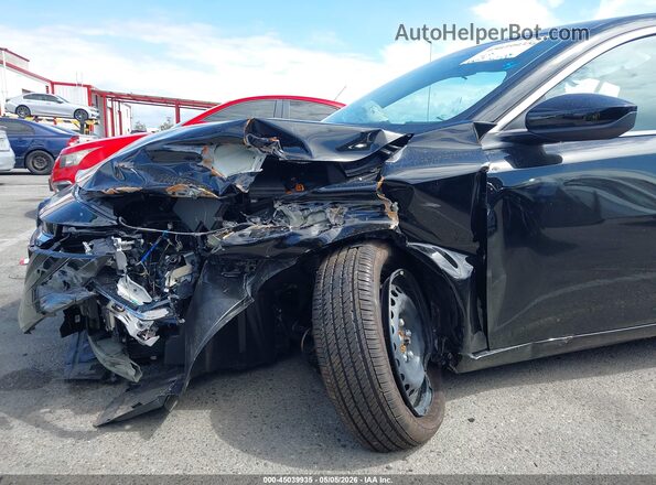 3N1AB9BVXTY214244 2026 NISSAN SENTRA Black Դիմացի տեսք