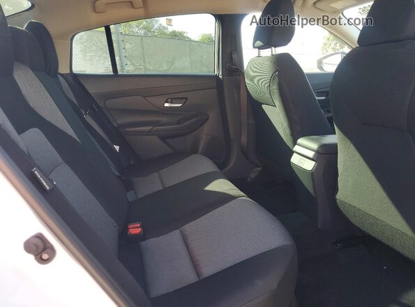 3N1AB9CV7TY226060 2026 NISSAN SENTRA White Rear seats view