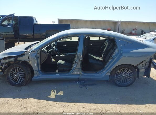 3N1AB9CV8TY220820 2026 NISSAN SENTRA Light Blue 360 interior view