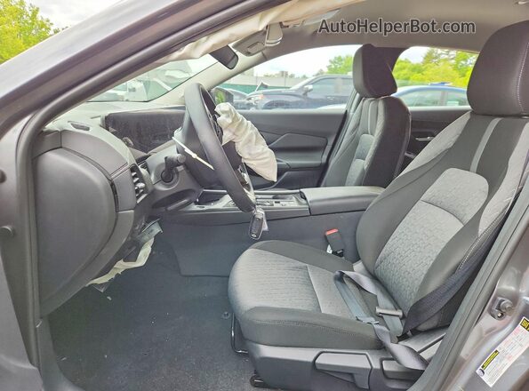 3N1AB9CV9TY224276 2026 NISSAN SENTRA Gray Vista interior delantera