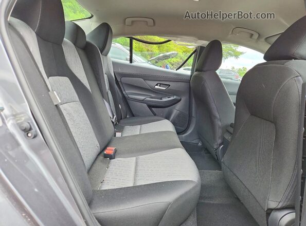 3N1AB9CV9TY224276 2026 NISSAN SENTRA Gray Vista de los asientos traseros