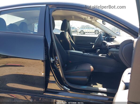 3N1AB9DV3TY252945 2026 NISSAN SENTRA Black Вид салону спереду