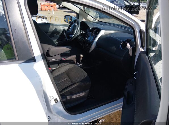 3N1CE2CP6JL356804 2018 NISSAN VERSA NOTE White Vista interior delantera