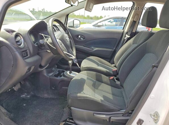 3N1CE2CP8JL360532 2018 NISSAN VERSA White Vista interior delantera