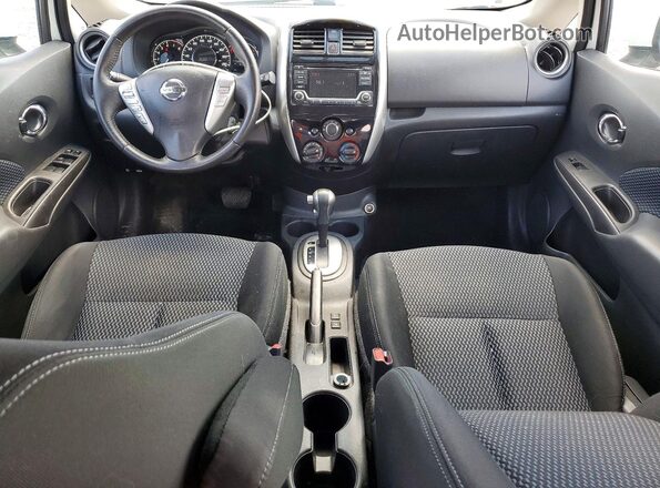 3N1CE2CP8JL360532 2018 NISSAN VERSA White Vista del salpicadero