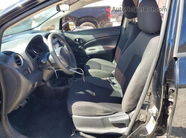 3N1CE2CP9HL372716 2017 NISSAN VERSA Черный Вид салона спереди