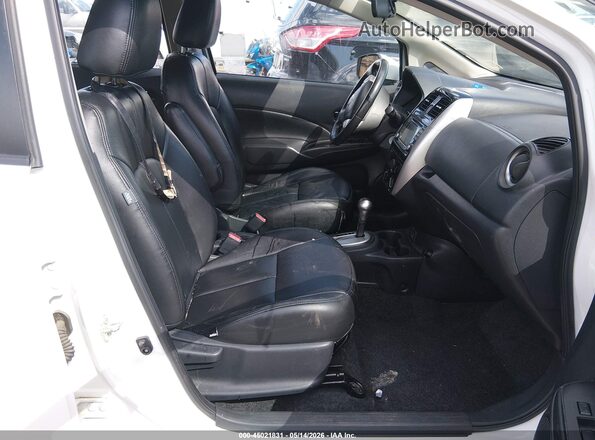 3N1CE2CP9JL352925 2018 NISSAN VERSA NOTE White Widok wnętrza z przodu